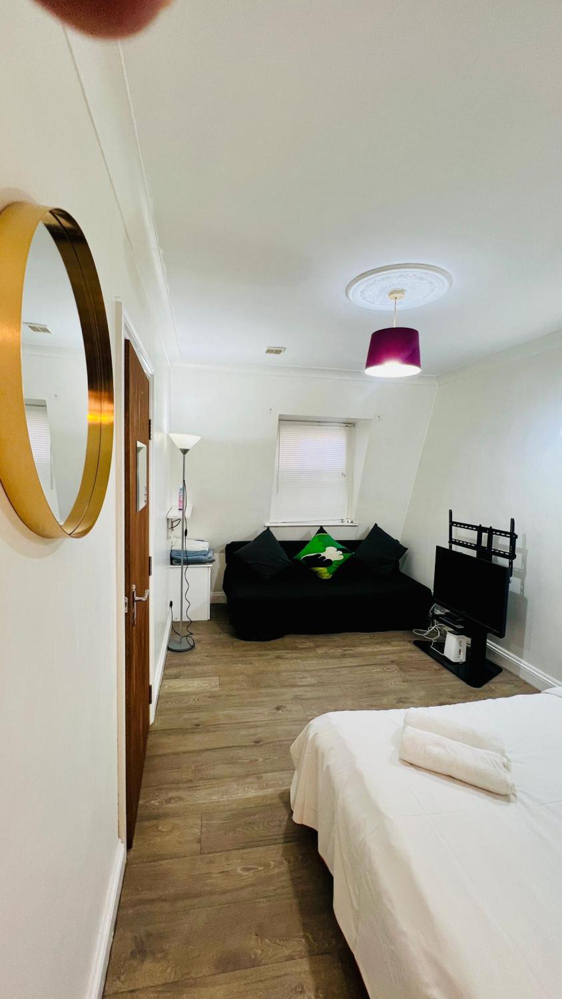 Ar7 Londoners Best Choice ภายนอก รูปภาพ